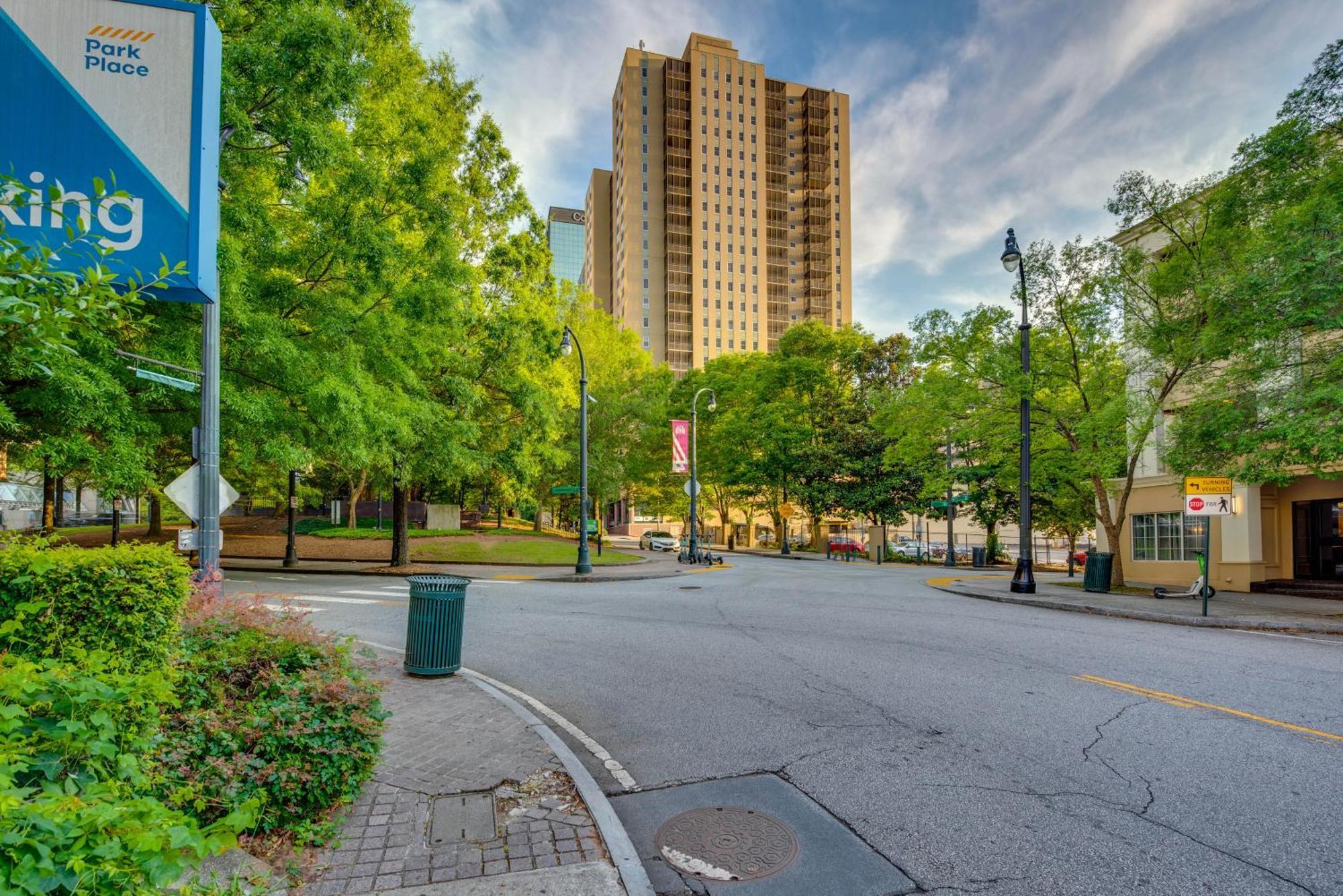 Downtown Atlanta Condo Walk To Arenas And Venues Экстерьер фото